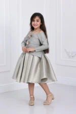 ⁦فستان بناتي فاخر مميز⁩ - الصورة ⁦3⁩